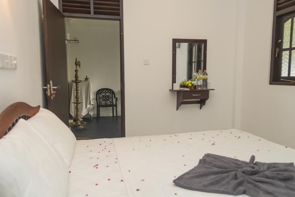 Hotel Wonderset Mirissa Esterno foto