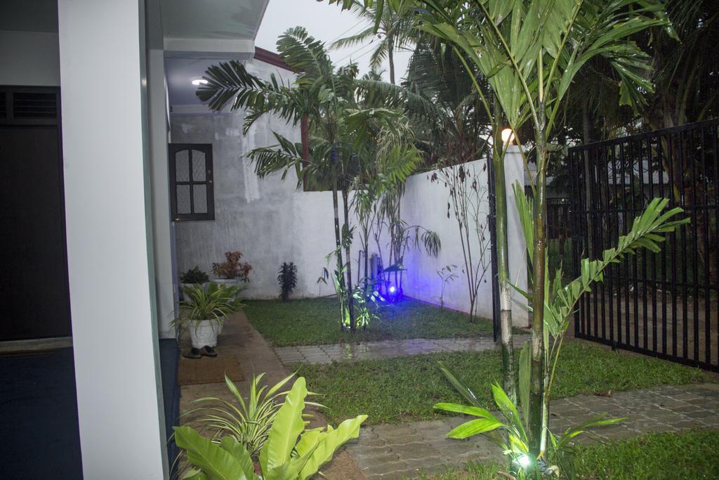Hotel Wonderset Mirissa Esterno foto